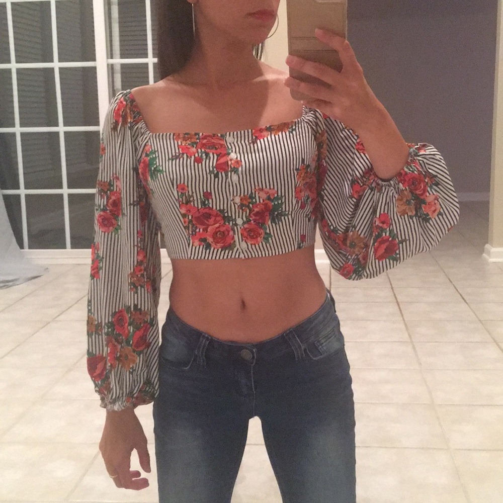 Never worn forever 21 crop top